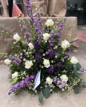 Hög sorgdekoration 12